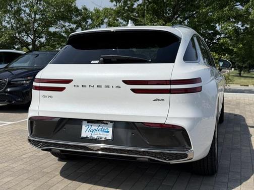 2026 Genesis GV70 2.5T Advanced
