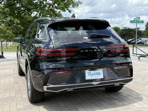 2026 Genesis GV70 2.5T Advanced