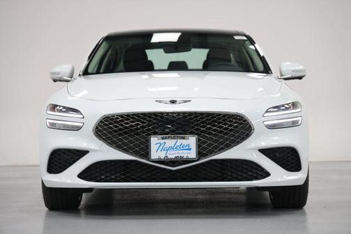 Uyuni White 2026 Genesis G70 2.5T AWD Prestige