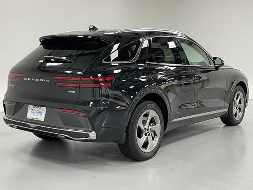 2026 Genesis GV70 2.5T