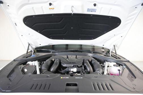Uyuni White 2026 Genesis GV70 3.5T Sport Advanced