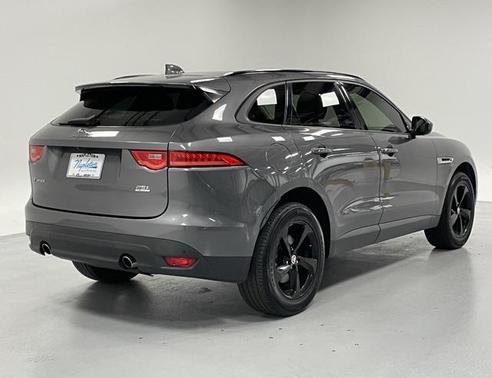 2018 Jaguar F-PACE 25t Premium
