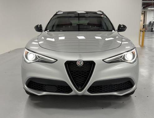 2019 Alfa Romeo Stelvio Sport