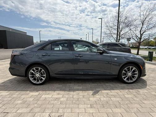 2022 Cadillac CT4 Sport