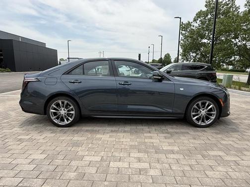 2022 Cadillac CT4 Sport