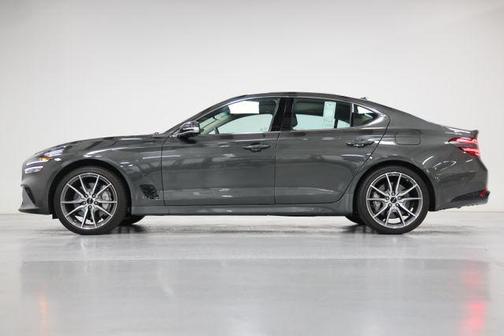 Makalu Gray 2026 Genesis G70 2.5T AWD Prestige