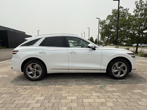 2026 Genesis GV70 2.5T Select