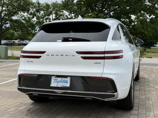 2026 Genesis GV70 2.5T Select