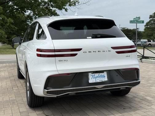 2026 Genesis GV70 2.5T Select