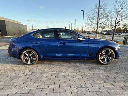 2025 Genesis G70 2.5T AWD