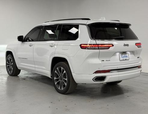 2022 Jeep Grand Cherokee L Overland