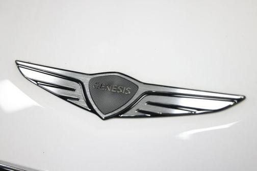 Uyuni White 2026 Genesis GV70 2.5T Advanced