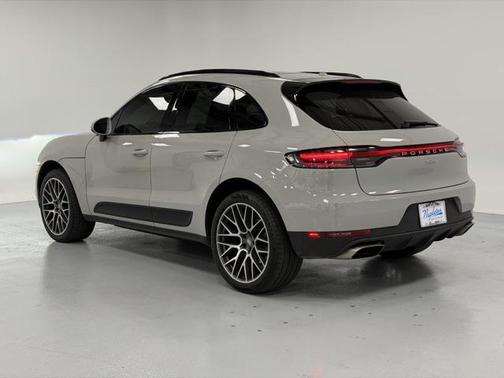 2020 Porsche Macan Base