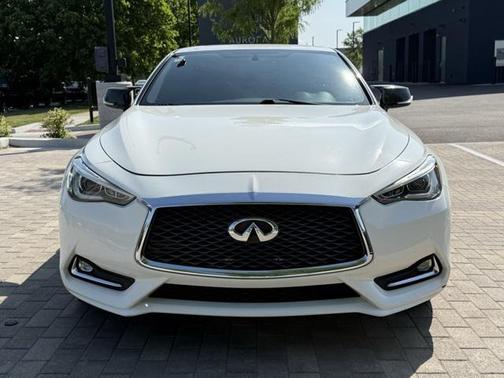 2017 INFINITI Q60 3.0t Sport