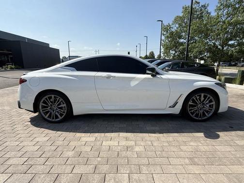 2017 INFINITI Q60 3.0t Sport