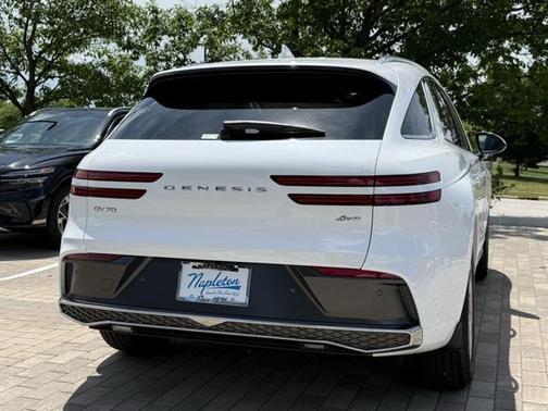 2026 Genesis GV70 2.5T Select
