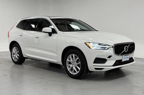 2020 Volvo XC60 T5 Momentum