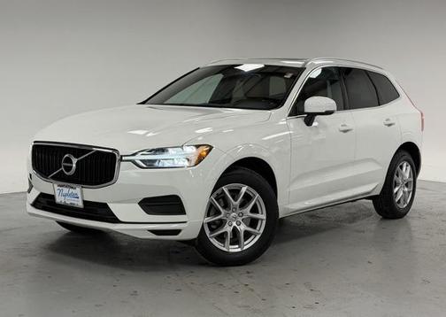 2020 Volvo XC60 T5 Momentum