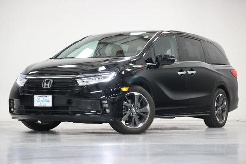 Crystal Black Pearl 2023 Honda Odyssey Elite