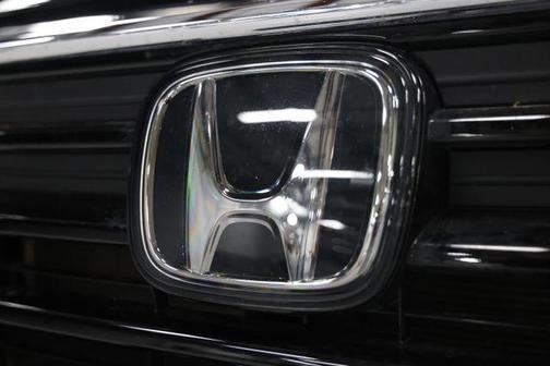Crystal Black Pearl 2023 Honda Odyssey Elite