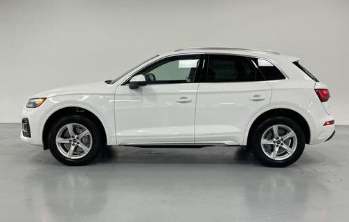 2023 Audi Q5 40 Premium