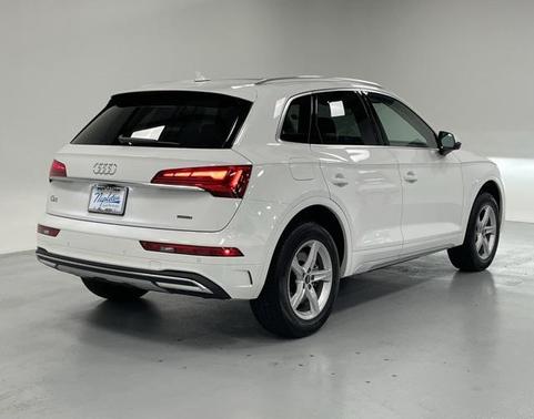 2023 Audi Q5 40 Premium