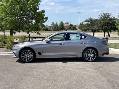 2026 Genesis GV70 2.5T Select