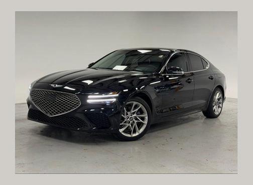 2022 Genesis G70 2.0T RWD