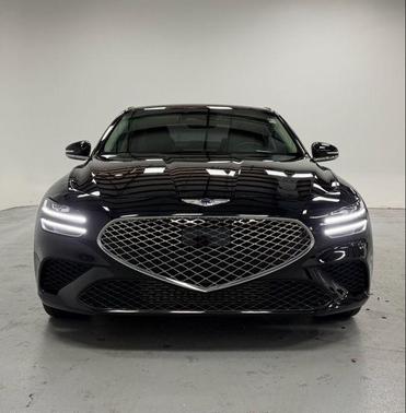 2022 Genesis G70 2.0T RWD