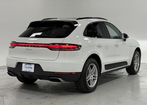 2020 Porsche Macan Base