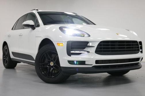 White 2020 Porsche Macan Macan