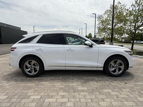 2026 Genesis GV70 2.5T