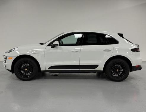 2018 Porsche Macan Base