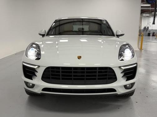 2018 Porsche Macan Base