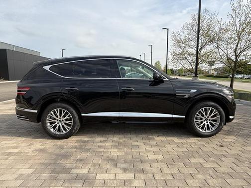 2025 Genesis GV80 2.5T