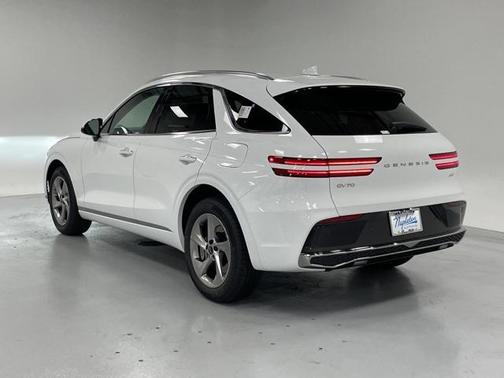 2026 Genesis GV70 2.5T