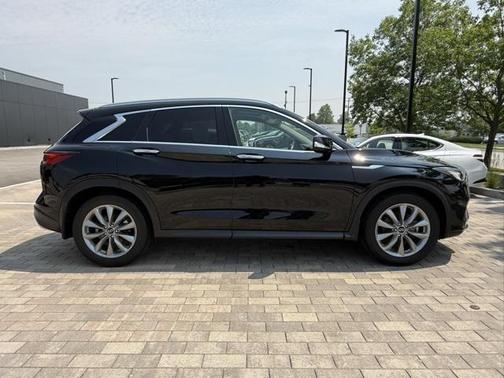 2022 INFINITI QX50 LUXE AWD
