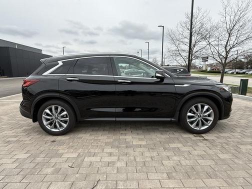 2022 INFINITI QX50 LUXE AWD
