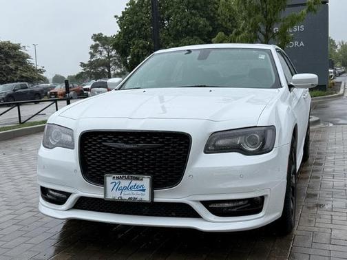 2022 Chrysler 300 Touring