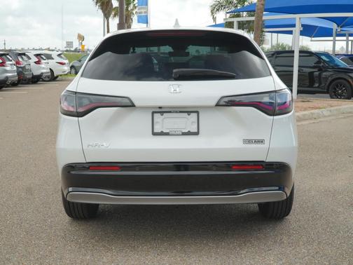 Platinum White Pearl 2026 Honda HR-V EX-L