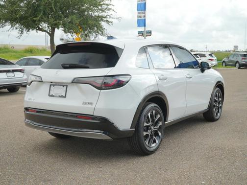 Platinum White Pearl 2026 Honda HR-V EX-L