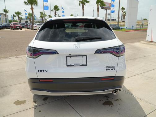 Platinum White Pearl 2026 Honda HR-V 2WD Sport