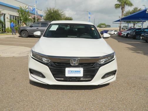 Platinum White Pearl 2019 Honda Accord Sport