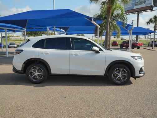 Platinum White Pearl 2025 Honda HR-V EX-L