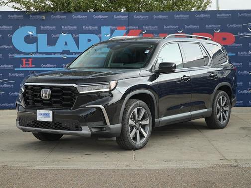2025 Honda Pilot Touring 8-Passenger