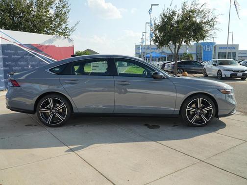 2025 Honda Accord Hybrid Base