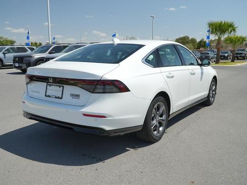 Platinum White Pearl 2026 Honda Accord Hybrid EX-L