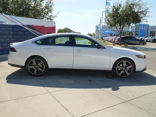 2025 Honda Accord Hybrid Base