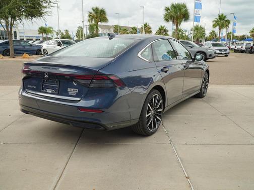 2025 Honda Accord Hybrid Touring