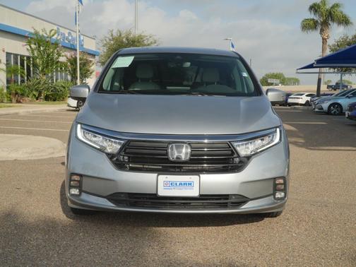 Lunar Silver Metallic 2024 Honda Odyssey EX-L